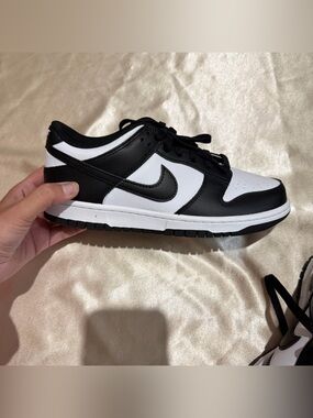 Nike Dunk Low Retro 'Panda' White Black Sneakers boys 7y New W/ Box